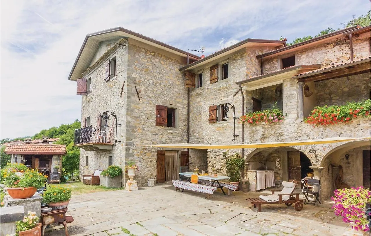 Casa di Ettore Comano  0*, Comano (Tuscany) Italia